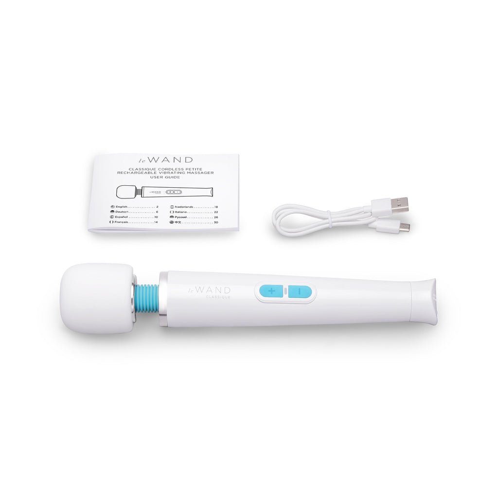 Le Wand Classique Petite Rechargeable Cordless Wand Massager