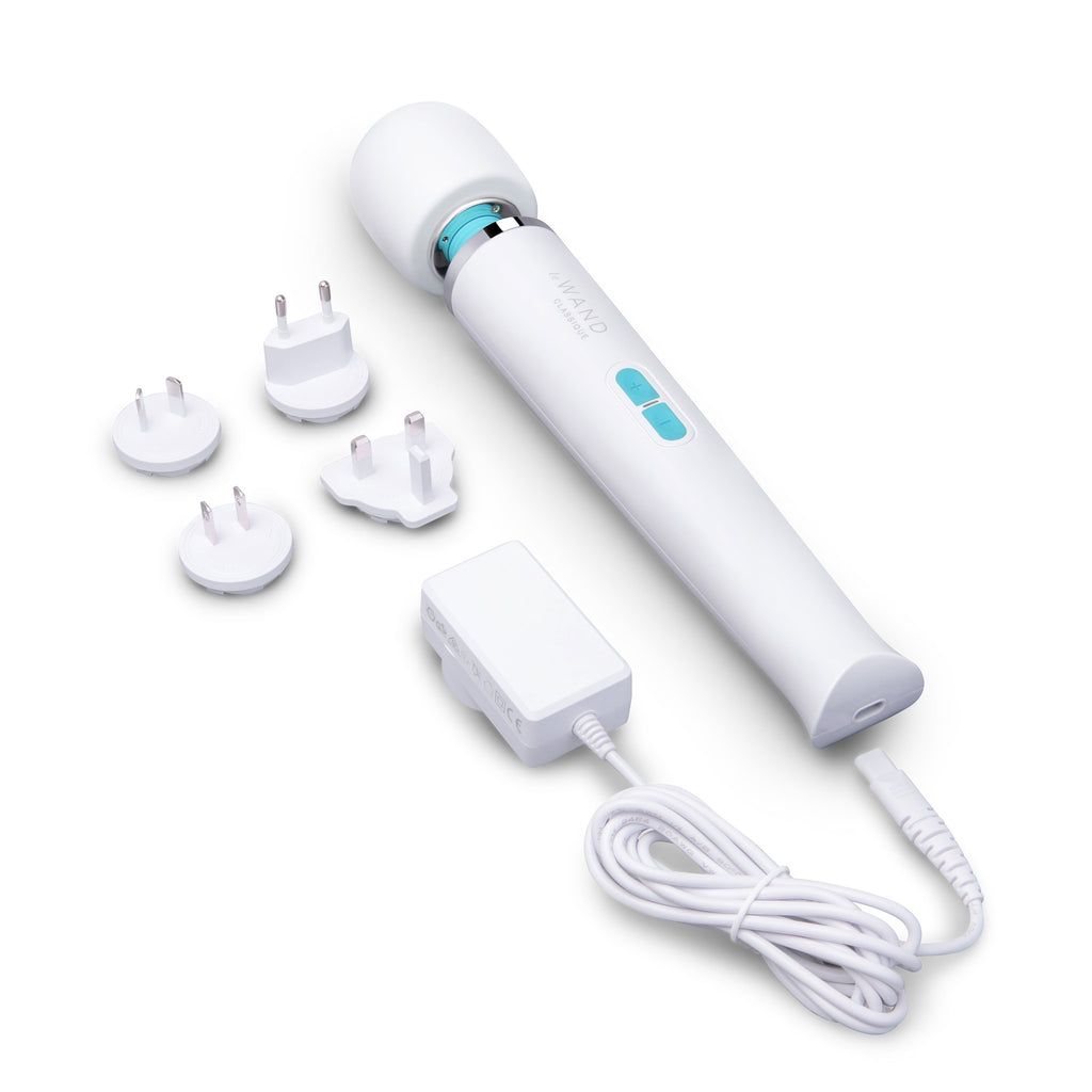 Le Wand Classique Rechargeable Vibrating Wand Massager