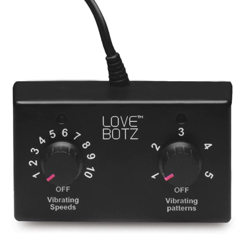 50X Saddle Pro Sex Machine w 4 Attachmnt