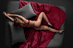 FASCINATOR THROW MERLOT MICROVELVET - REGULAR SIZE